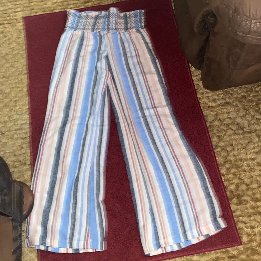 Wide leg pants